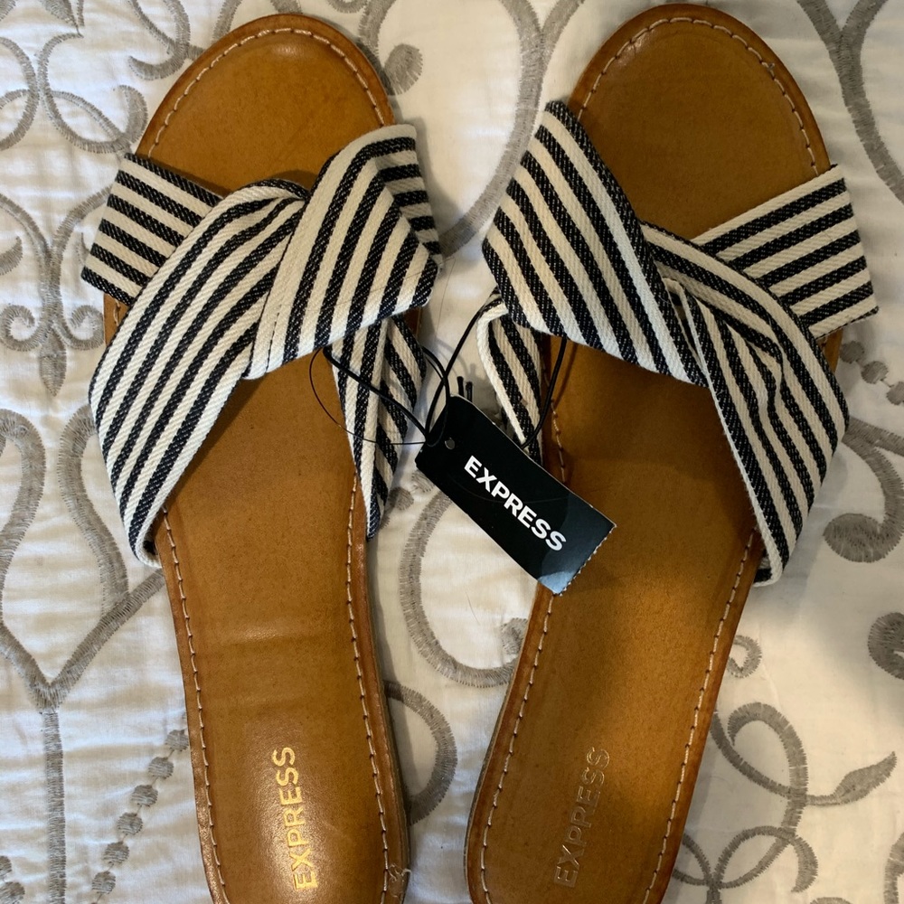 Express Sandals